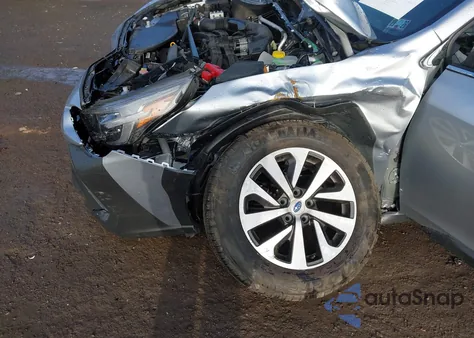 2025 Subaru Outback Premium z USA, uszkodzony, nr VIN 4S4BTADC5S3154677